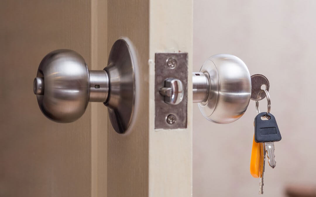 How To Tell If A Door Lock Is Broken Or Just Jammed?