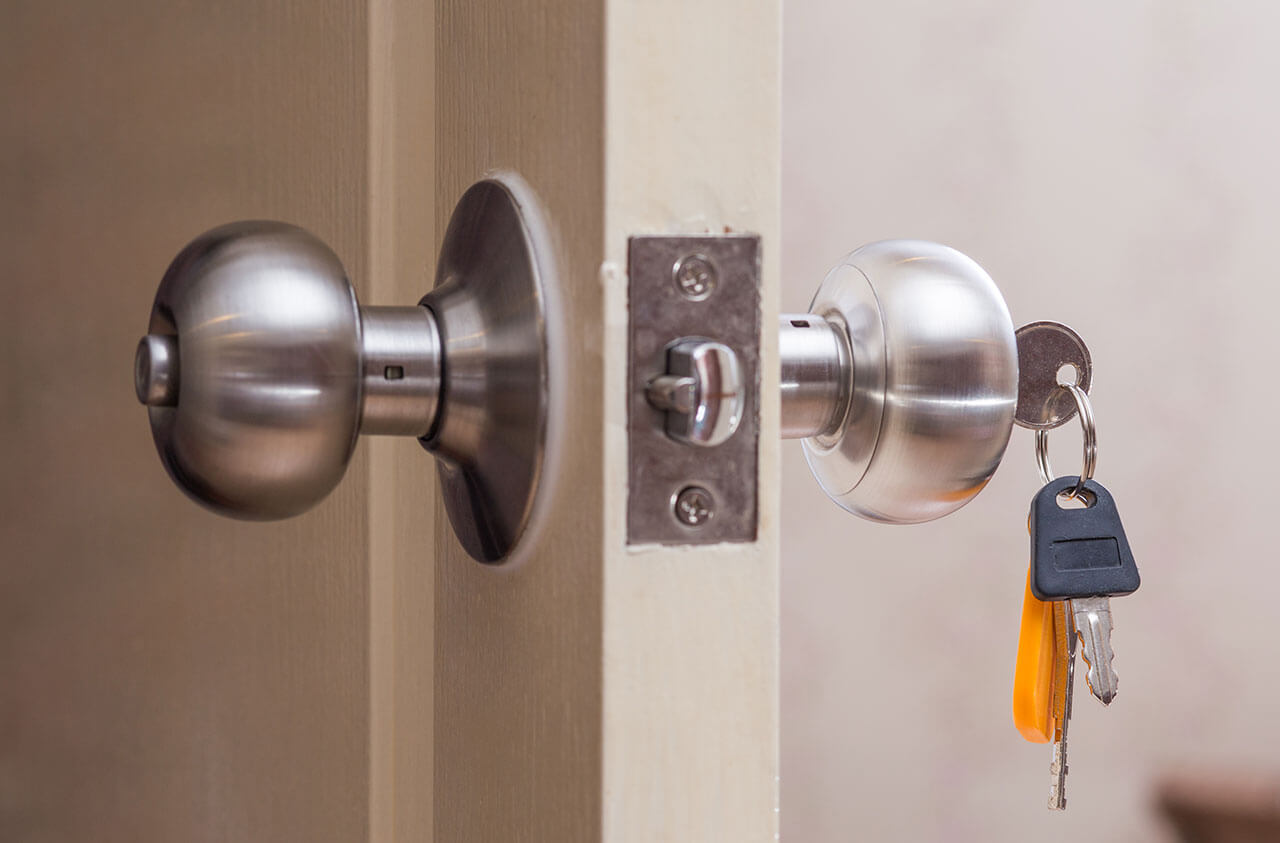 How To Tell If A Door Lock Is Broken Or Just Jammed?